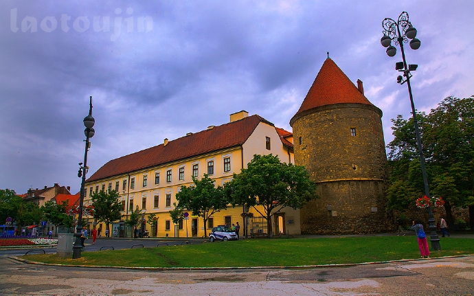 001CICTszy7d4EDiQwK1e&amp;690.jpg